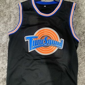 Brand new Tune squad Jordan jersey size XL